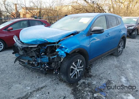2018 Toyota Rav4 Le z USA, uszkodzony, nr VIN JTMZFREV0JJ178534